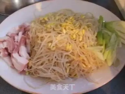 Make stir-fried bean sprouts step 0