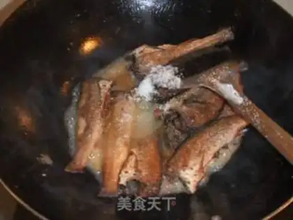 Make Dry roasted yellow croaker step 3