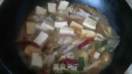 Make Stewed yellow croaker with tofu sauce step 3