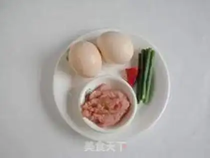 Make Steamed eggs with minced pork step 0