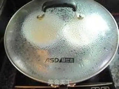 Make Steamed eggs with minced pork step 7