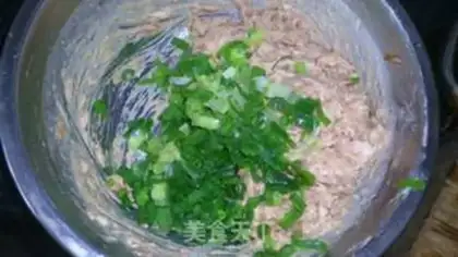 Make Fresh meat glutinous rice balls step 2