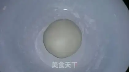 Make Fresh meat glutinous rice balls step 3