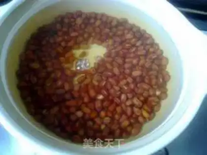 Make Purple sweet potato and red bean soup step 1