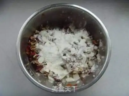 Make sugar roll fruit step 4