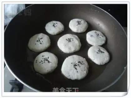 Make Bean dregs purple potato cake step 15