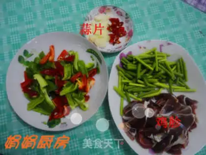 Make stir-fried chicken gizzards with garlic step 0