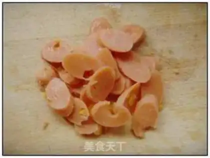 Make Fragrant fried noodles slices step 0