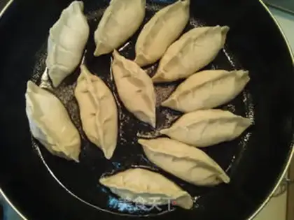 Make Fresh meat pot stickers step 10