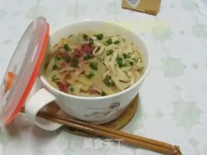 Make Beef noodles with potatoes and onions step 8