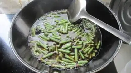 Make Vegetarian noodles step 4