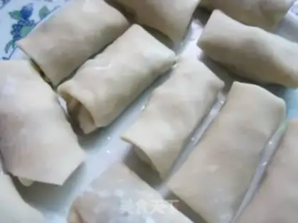 Make Dry steamed spring rolls step 2