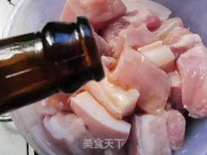 Make Jiaxing fresh meat rice dumplings step 2