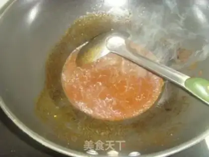 Make Shredded pork in Beijing sauce step 5