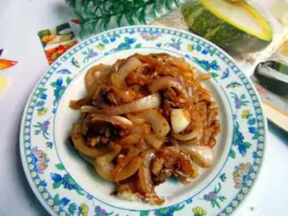 Make stir-fried pork with onions step 5