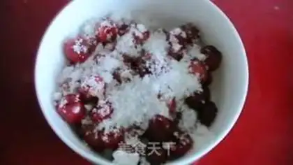 Make Strawberry jam and cherry pie step 1