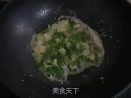 Make Eggs and vegetables fried sauce noodles step 7