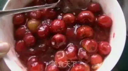 Make Strawberry jam and cherry pie step 3