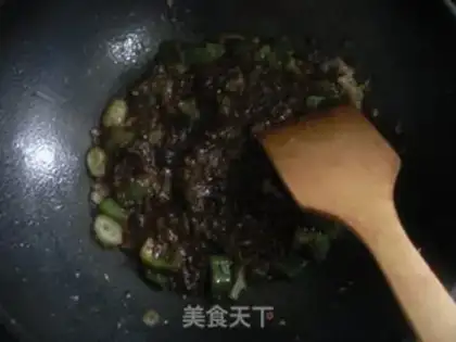 Make Eggs and vegetables fried sauce noodles step 8