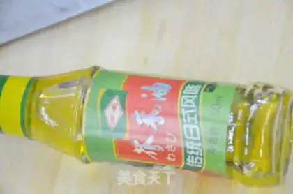 Make mustard and spicy golden silver fish step 6