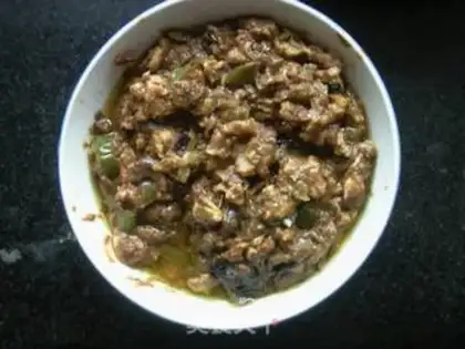 Make Eggs and vegetables fried sauce noodles step 11
