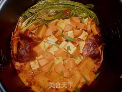 Make Qian-style spicy tofu pot step 8