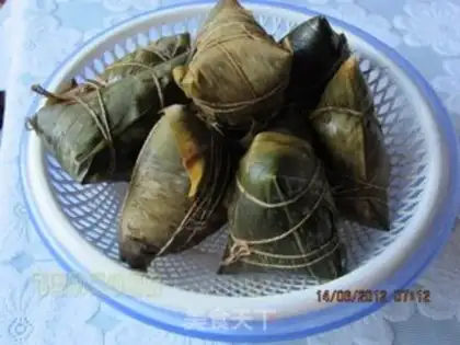 Make Jiaxing fresh meat rice dumplings step 26