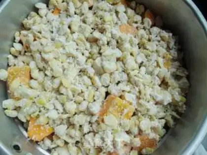 Make Steamed pork rice with sweet potato and pumpkin flour step 4