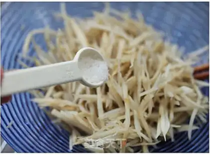 Make Burdock salad step 5