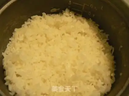 Make Spicy Squid Sushi step 1