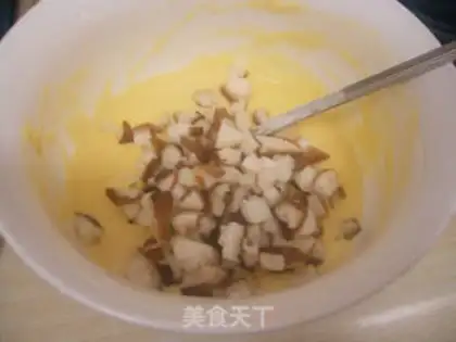 Make Mushroom egg cake step 3