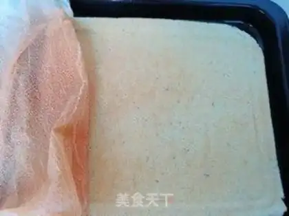 Make Banana Qifeng Cake step 7