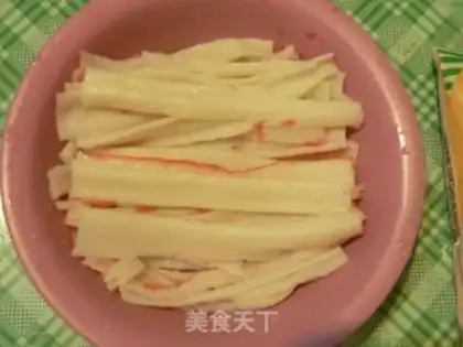 Make Spicy Squid Sushi step 5