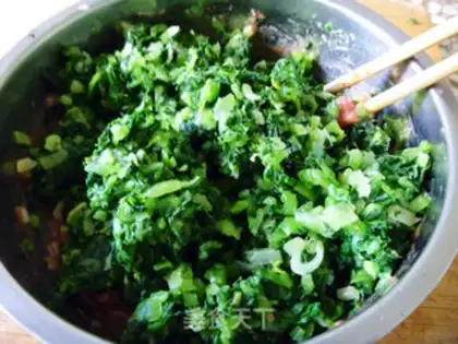 Make Coarse grains and cabbage pasted with cakes step 8