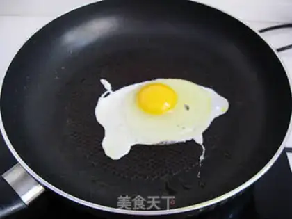 Make egg fried rice step 4
