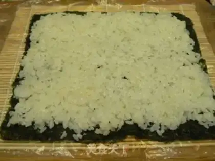 Make Spicy Squid Sushi step 10