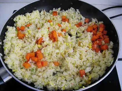 Make egg fried rice step 6