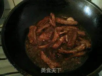 Make Ribs with bean and sand tea sauce step 7