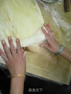 Make Delicious sesame seed cake step 5