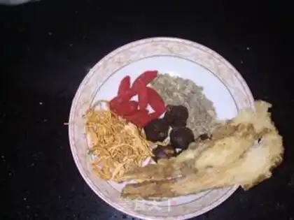 Make Cordyceps Flower and Black Chicken Soup step 1