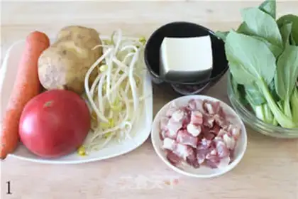 Make Shaanxi pants belt pulled noodles step 0