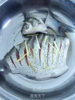 Make Wuchang fish in Kaiping step 3