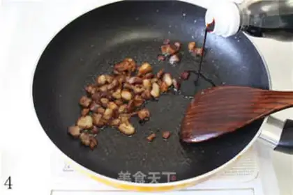 Make Shaanxi pants belt pulled noodles step 3
