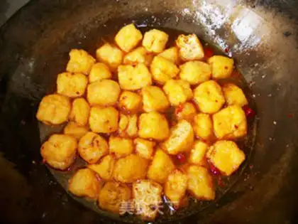 Make Stewed tofu in beef sauce step 4