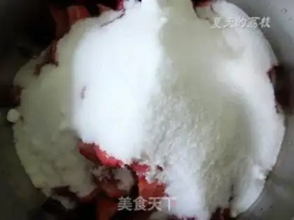 Make strawberry jam step 2