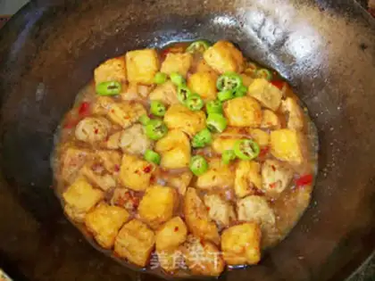 Make Stewed tofu in beef sauce step 6