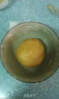 Make Cashew and meat floss sandwich biscuits step 2