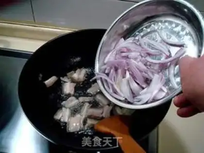 Make Fried rice with green beans and pickles step 0