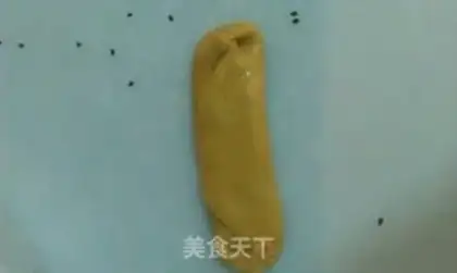 Make Cashew and meat floss sandwich biscuits step 5