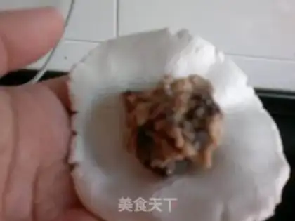 Make fried sesame balls step 4